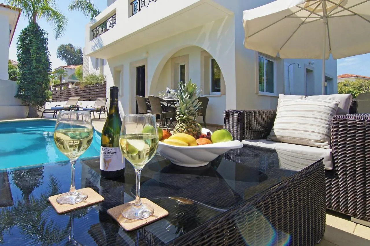 Villa Amy Protaras