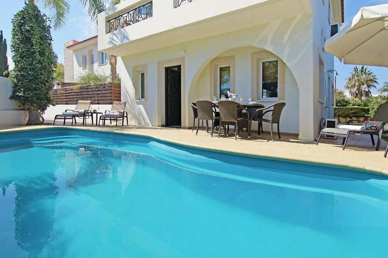 Villa Amy Protaras